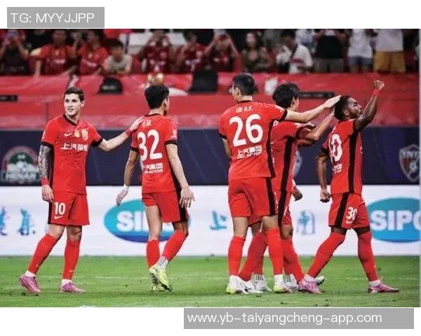 前海港外援古斯塔沃抵达郑州加盟河南队倒计时已开启